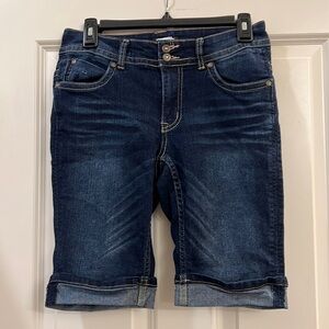 Venus ladies Jean shorts
